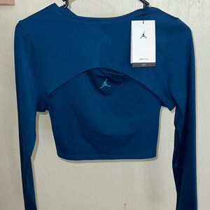 Jordan Sport women’s  2-1 long sleeve top size M with tag!!